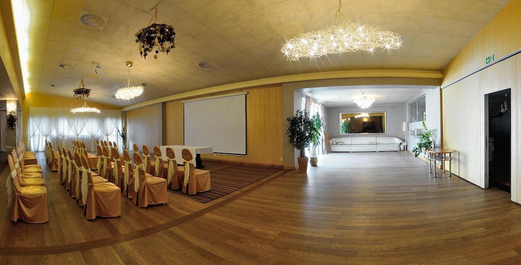 Hotel Partner Mińsk Mazowiecki 외부 사진